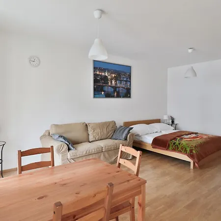 Διαμέρισμα Bright Spacious *