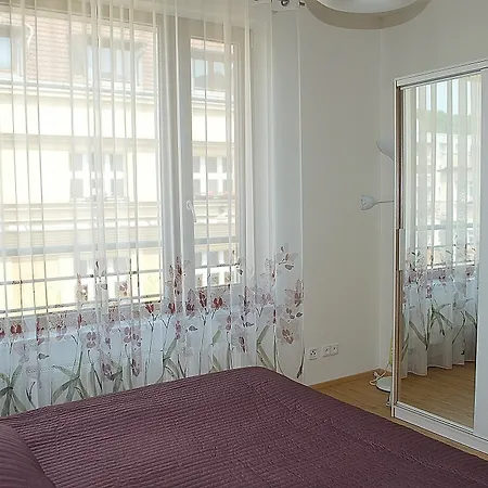 Bright Spacious *